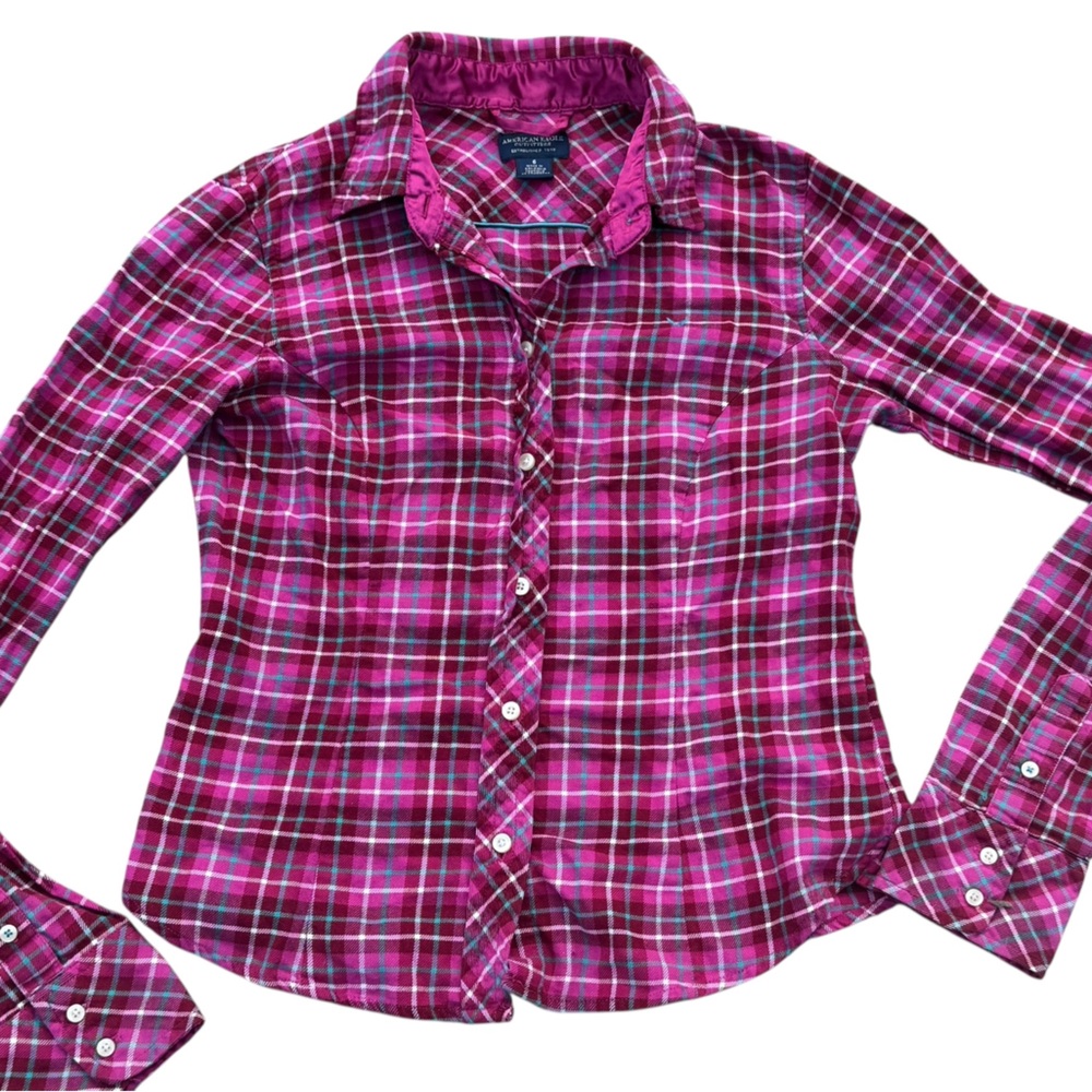 American Eagle ladies pink plaid button down long sleeve shirt size 6